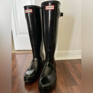 HUNTER BOOTS